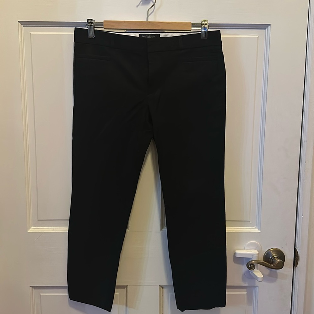 Black capri dress pants